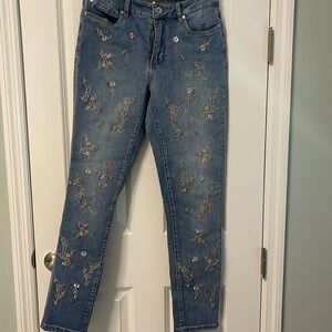 Ladies Tribal Jeans “Boyfriend” cut, embroidered floral design, Sz 6